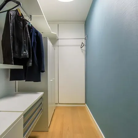 Albertahaus *